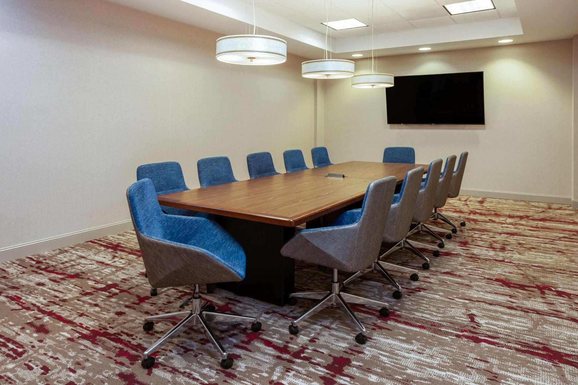 Hilton Garden Inn Valley Forge/Oaks Екстериор снимка