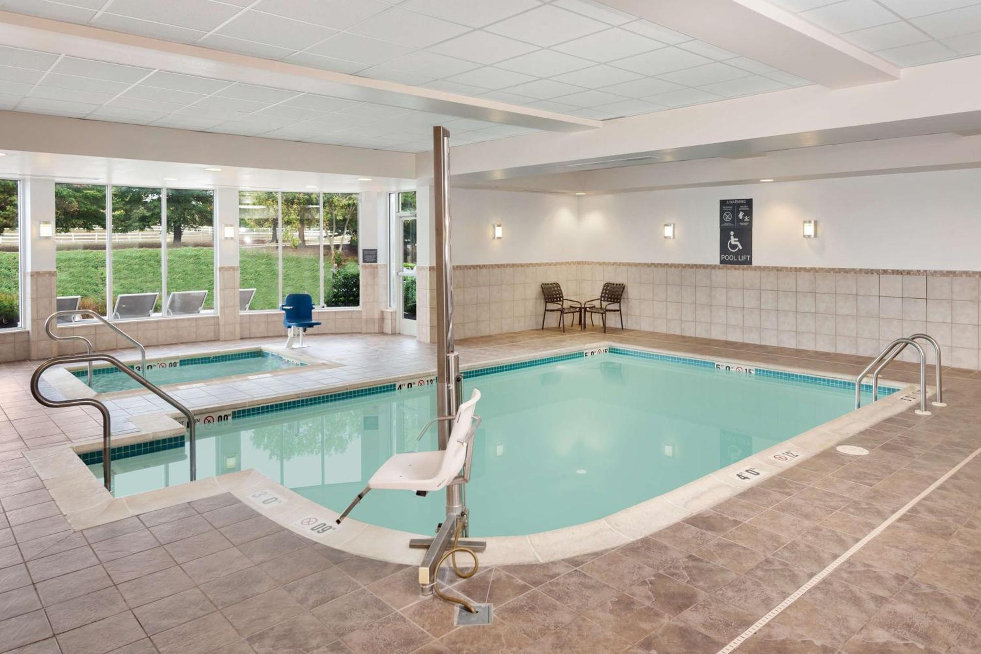 Hilton Garden Inn Valley Forge/Oaks Екстериор снимка